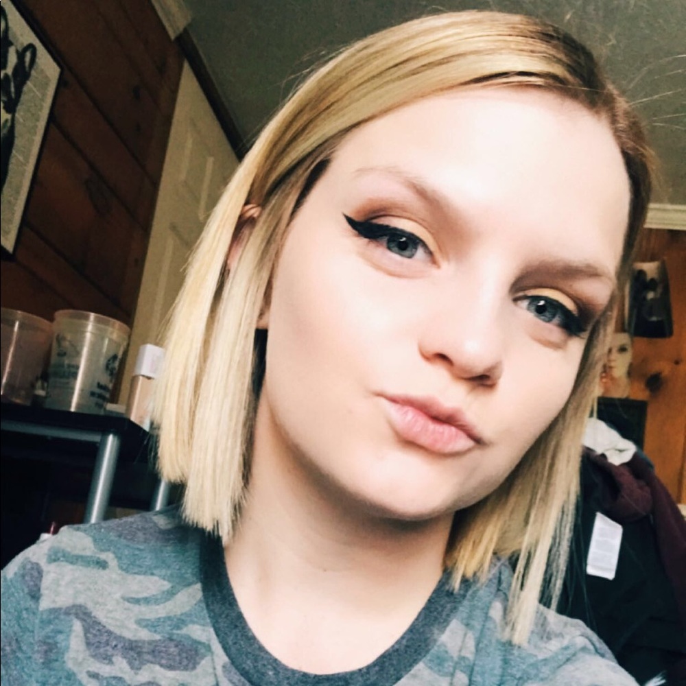 Meet your Posher, Kendall